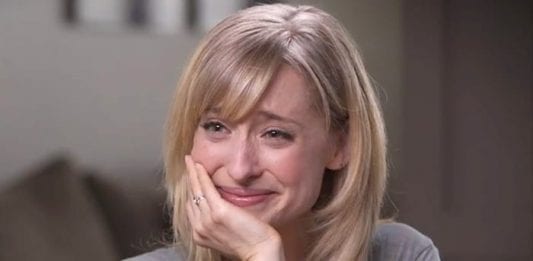 Allison Mack arrestata