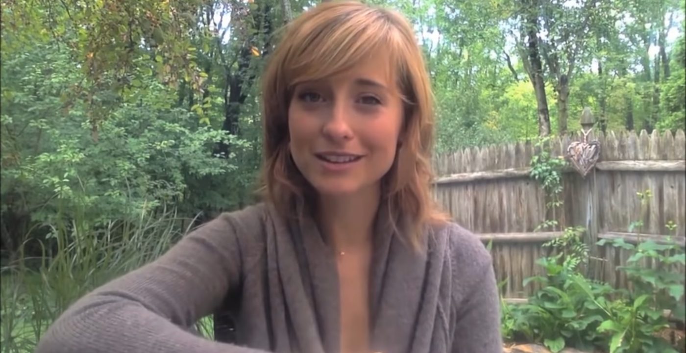 allison mack processo 15 anni scusa vittime